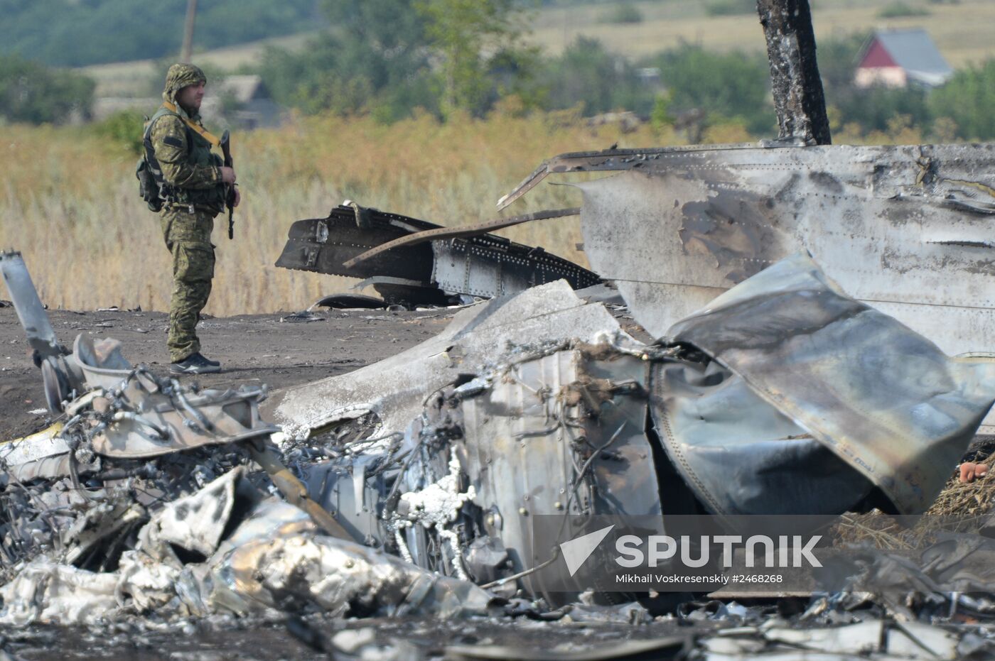 OSCE employees and experts work at Malaysia Airlines Boeing 777 crash site