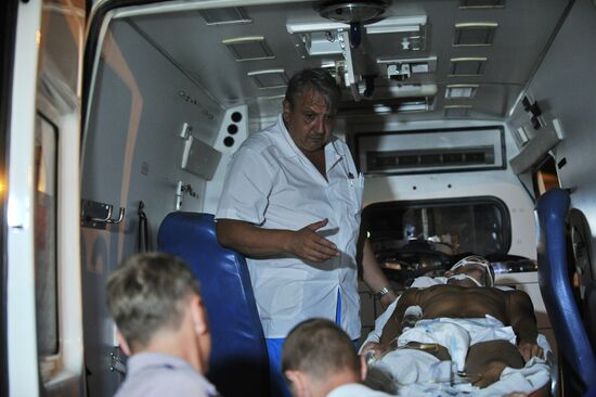 Heavily wounded Ukrainian servicemen sent to hospital to Ukraine