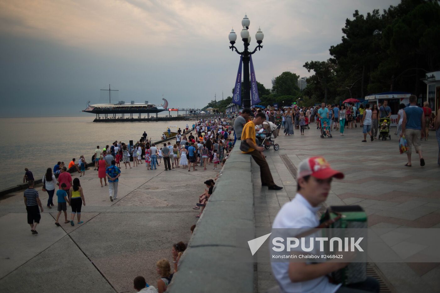 Tourist season in Yalta