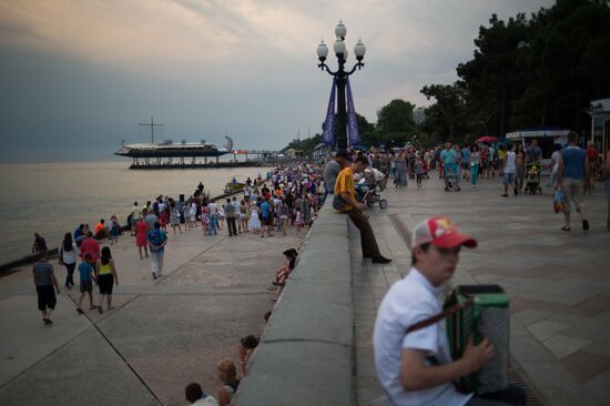Tourist season in Yalta