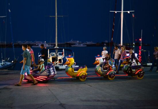 Tourist season in Yalta