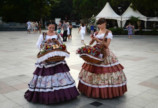 Tourist season in Yalta