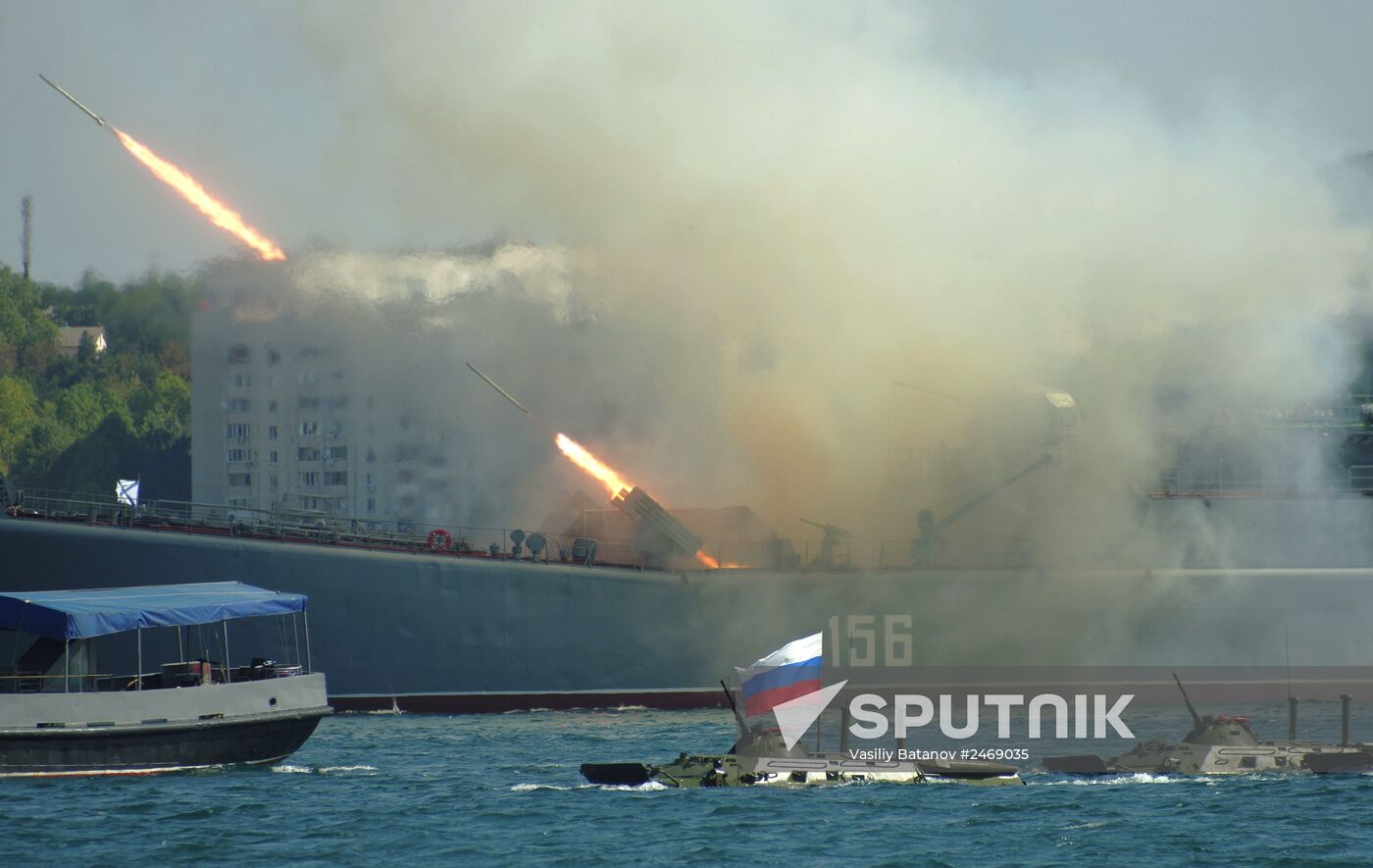 Sevastopol celebrates Russian Navy Day