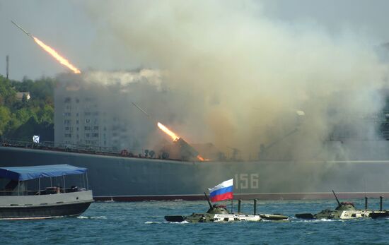 Sevastopol celebrates Russian Navy Day