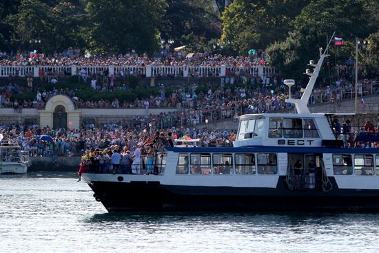 Sevastopol celebrates Russian Navy Day
