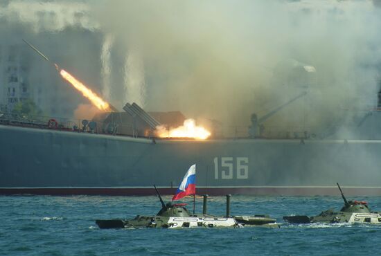 Sevastopol celebrates Russian Navy Day