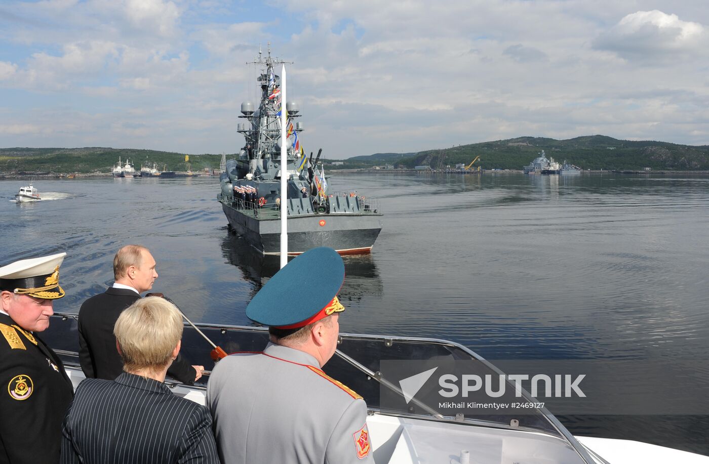 Vladimir Putin visits Severomorsk