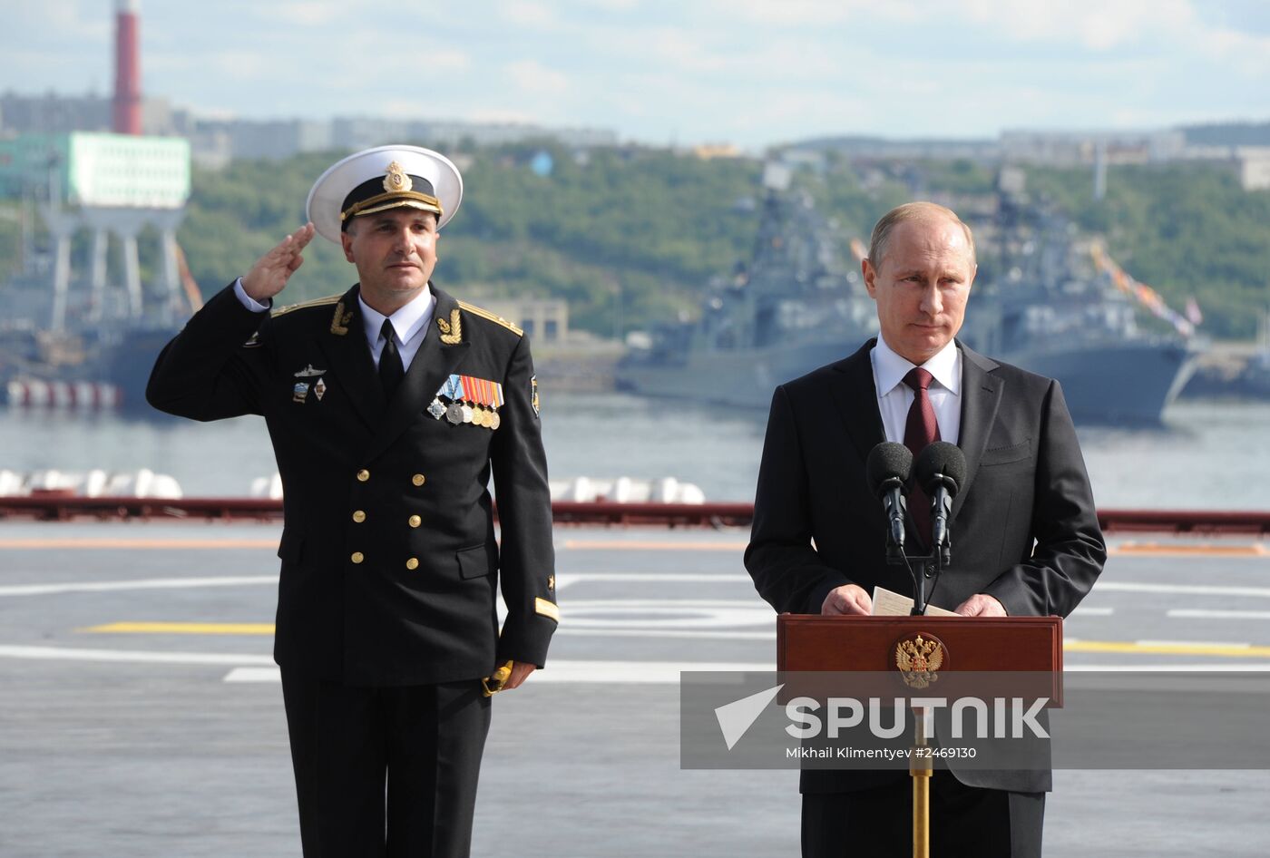 Vladimir Putin visits Severomorsk