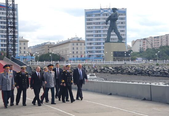 Vladimir Putin visits Severomorsk