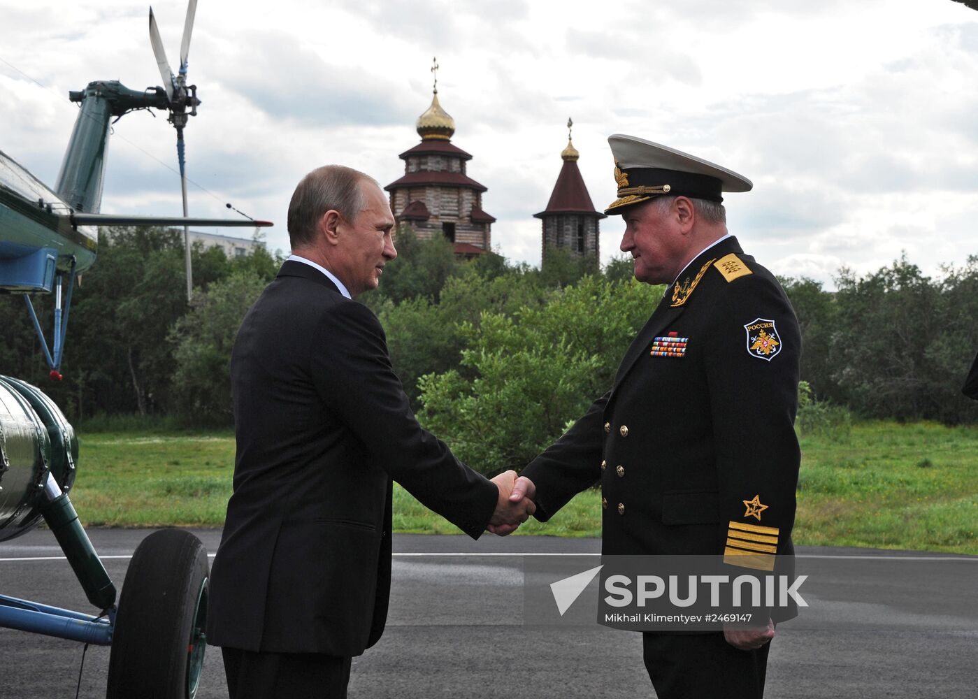 Vladimir Putin visits Severomorsk