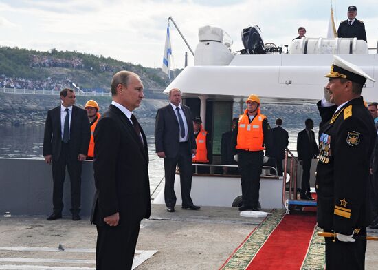 Vladimir Putin visits Severomorsk