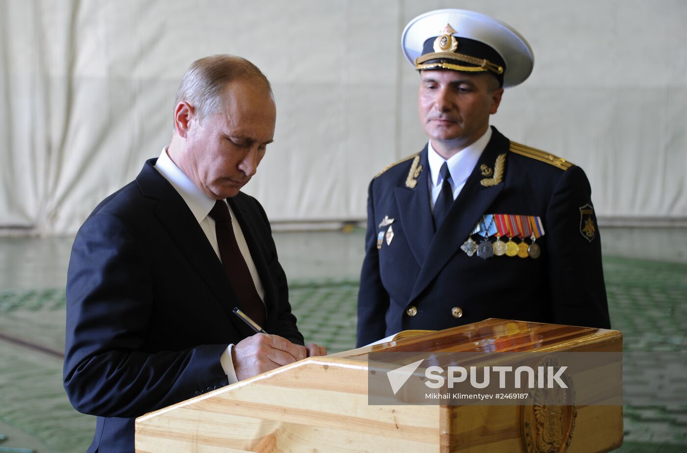 Vladimir Putin visits Severomorsk