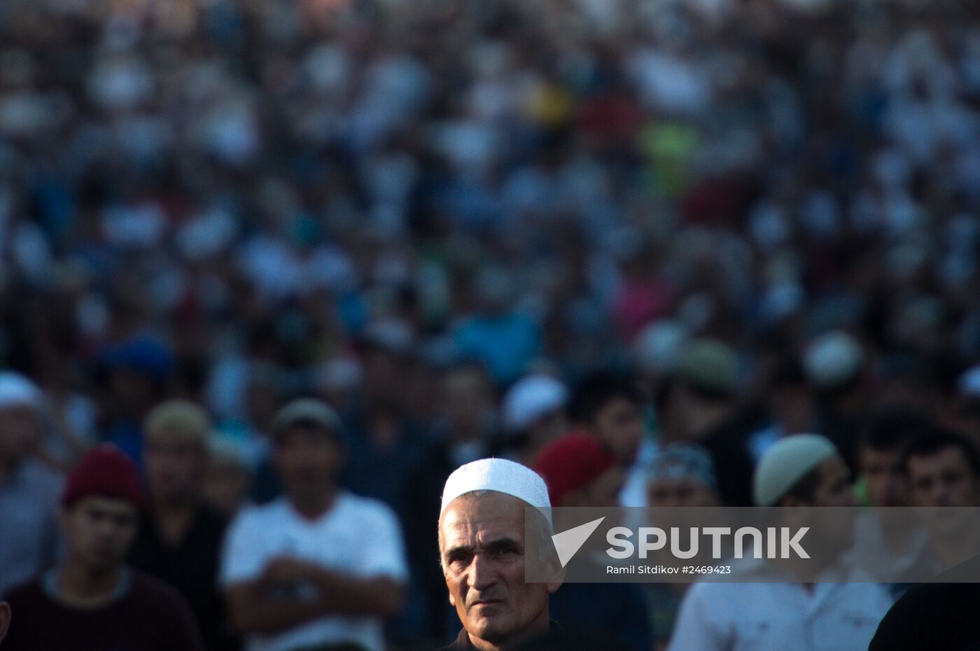 Moscow Muslims celebrate Uraza Bayram