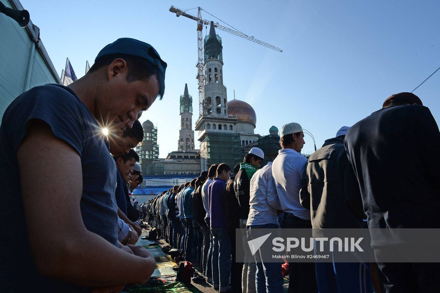 Moscow Muslims celebrate Uraza Bayram