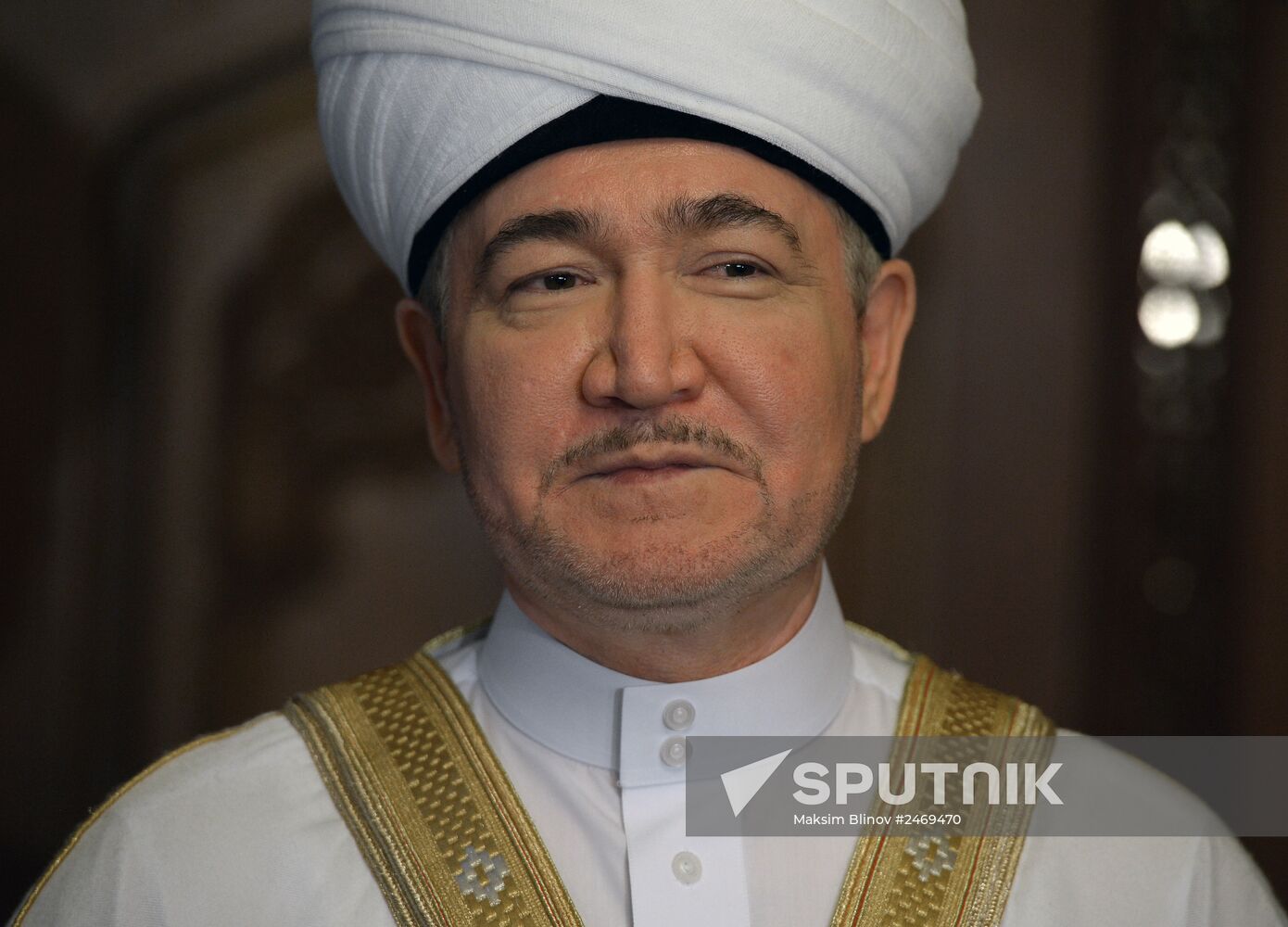 Moscow Muslims celebrate Uraza Bayram