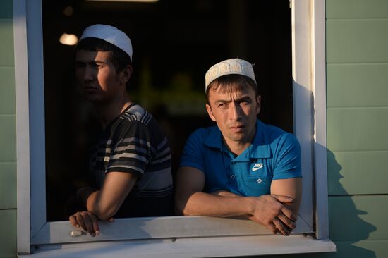 Moscow Muslims celebrate Uraza Bayram