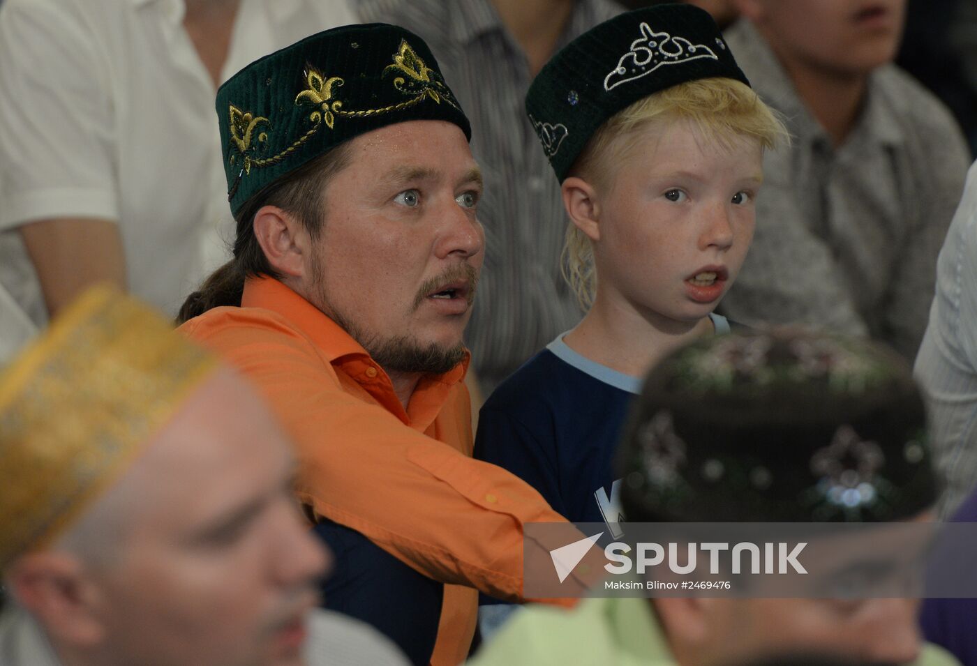 Moscow Muslims celebrate Uraza Bayram