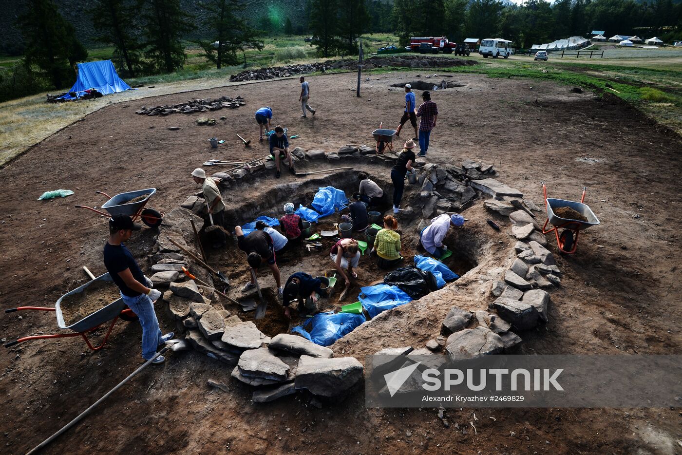 The Kyzyl-Kuragino international archeological-geographical expedition