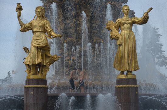 Hot weather in Moscow