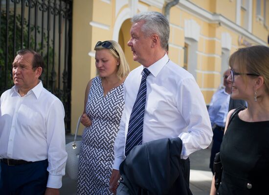 Sergei Sobyanin inspects improvement work on Maroseika and Pokrovka streets
