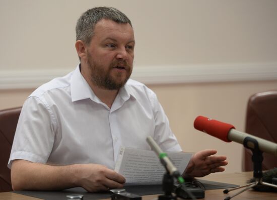 News conference by Andrei Purgin