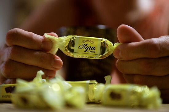 Russia bans Ukrainian food imports