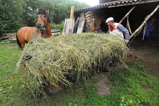 Life of Mari people in Malaya Tavra village