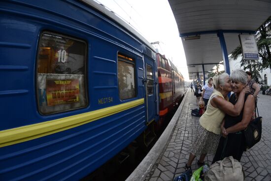 Direct railway service Moscow - Simferopol resumed