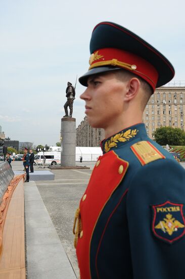 Vladimir Putin attends unveiling of monument to WWI heroes