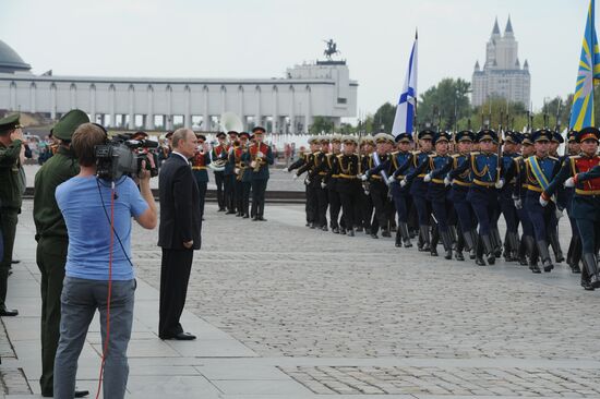 Vladimir Putin attends unveiling of monument to WWI heroes