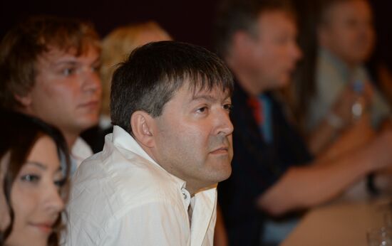 Actors of fairy tale movie "The Mystery of the Four Princesses" hold news conference