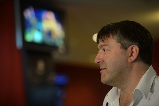 Actors of fairy tale movie "The Mystery of the Four Princesses" hold news conference