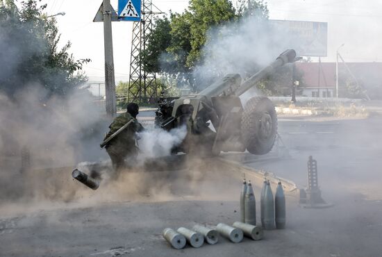 Battles for Shakhtyorsk in Donetsk Region