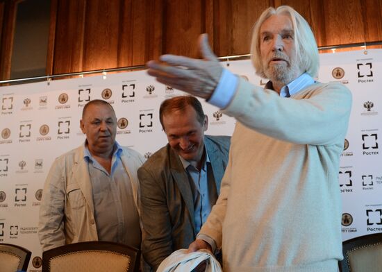 9th International Theater and Film Festival "All In the Family". Day One