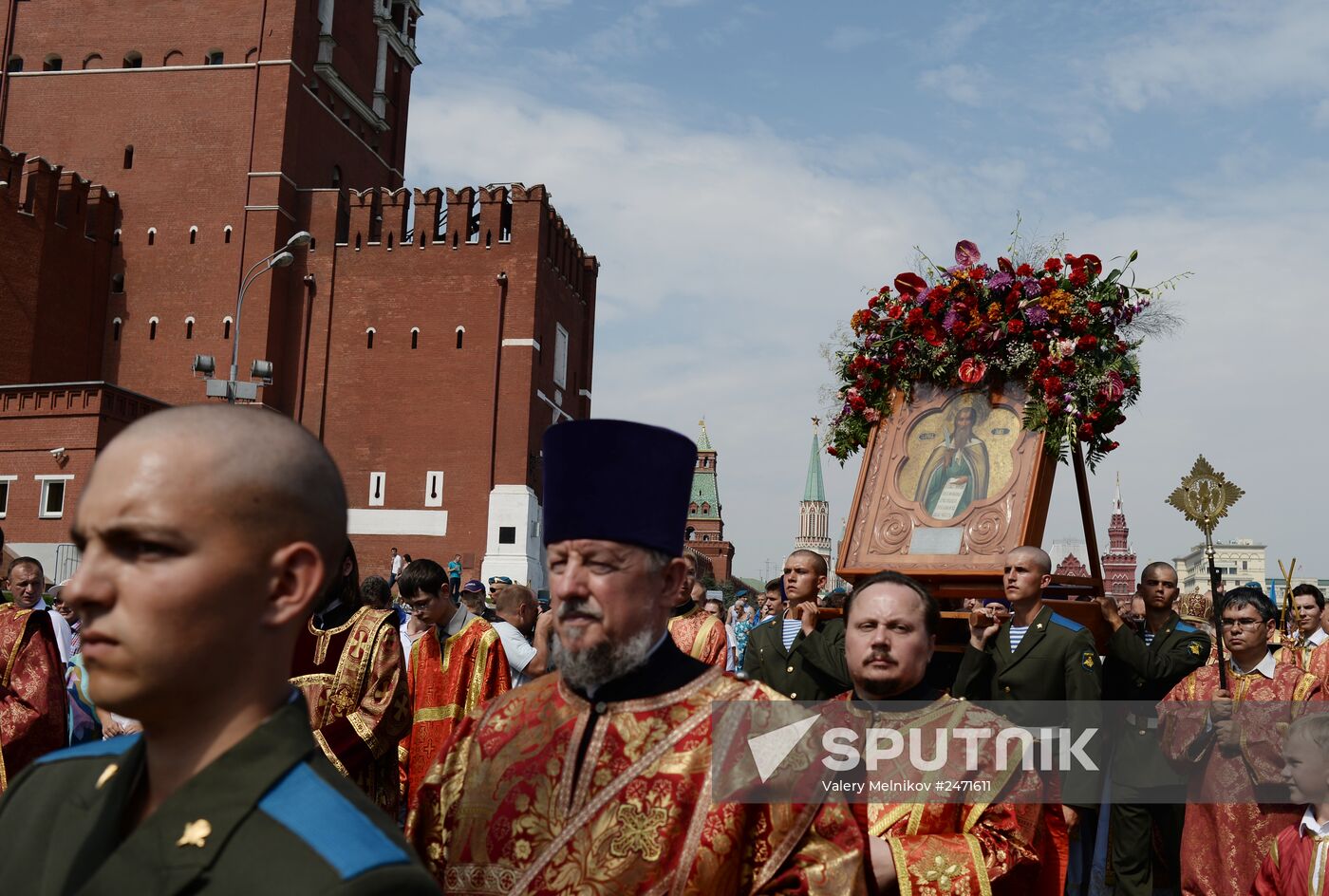 Russian Paratroopers (VDV) Day celebrated on Ilyinka Street
