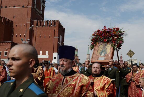 Russian Paratroopers (VDV) Day celebrated on Ilyinka Street