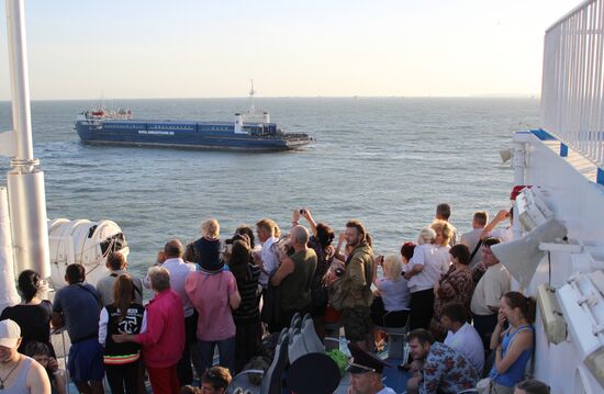 Simferopol-to-Moscow train at Kerch ferry crossing