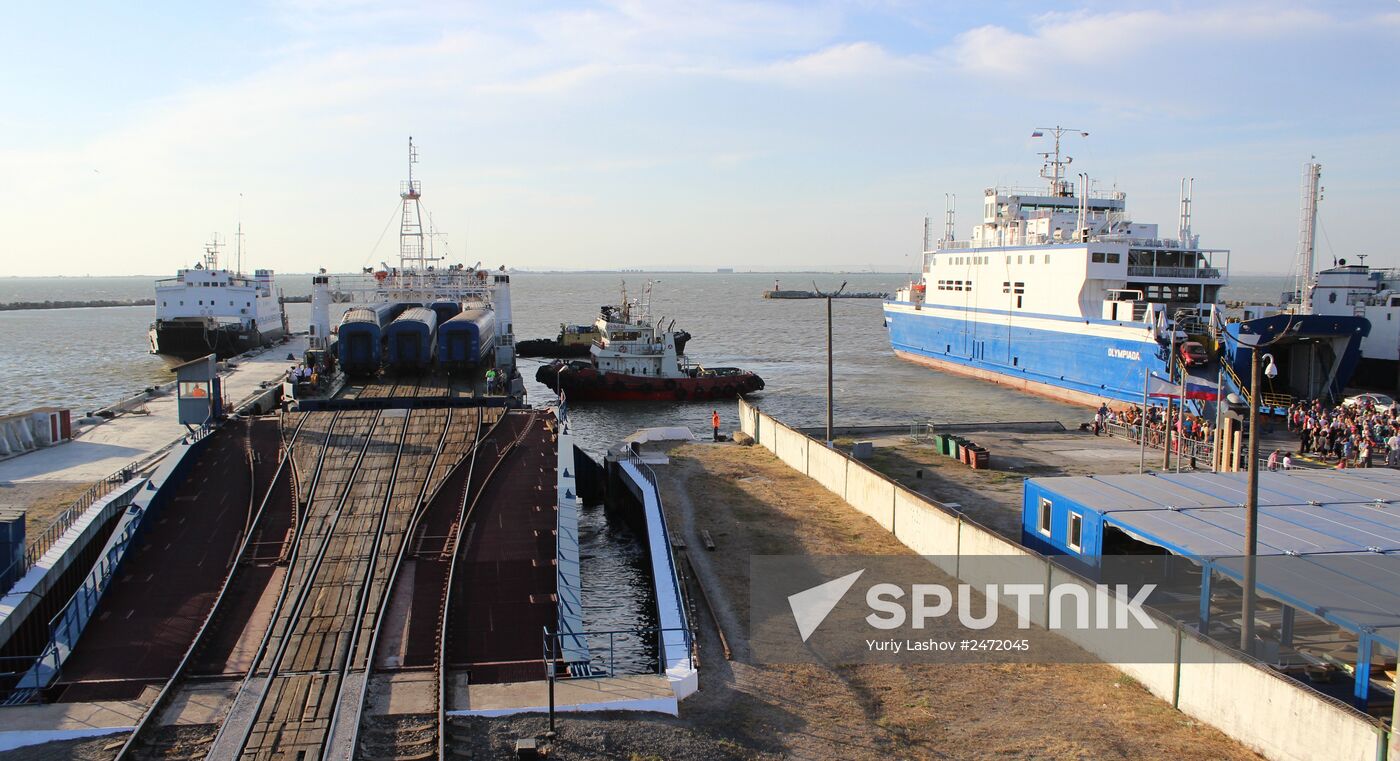 Simferopol-to-Moscow train at Kerch ferry crossing