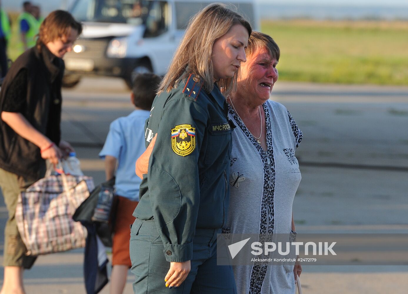 EMERCOM aircraft carrying Ukrainian refugees arrives in Chelyabinsk