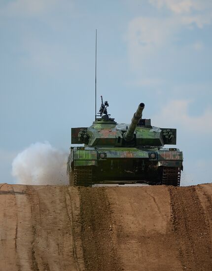 Tank Biathlon 2014 competition. Day One