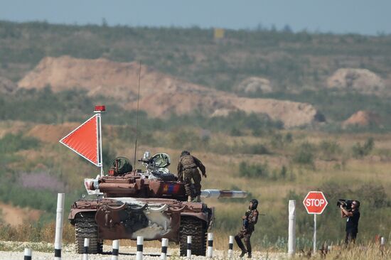 Tank Biathlon 2014 competition. Day One