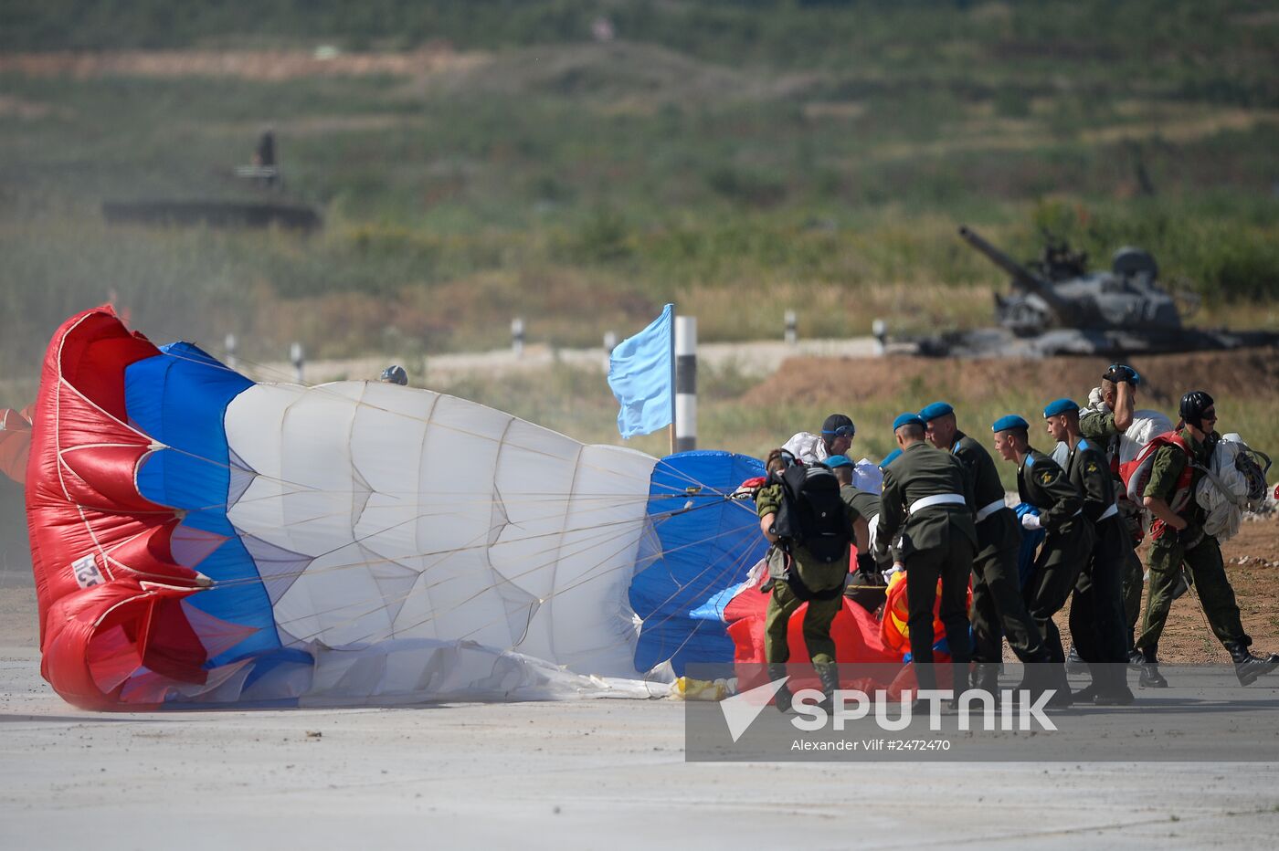Tank Biathlon 2014 competition. Day One