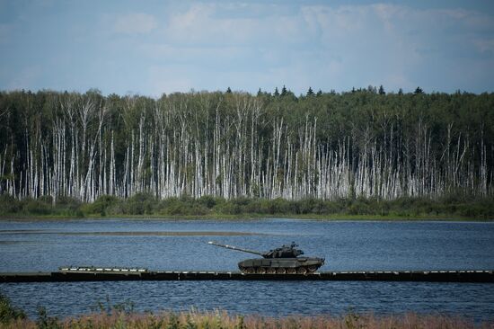 Tank Biathlon 2014 competition. Day One