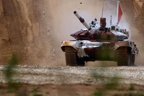 Tank Biathlon 2014 competition. Day One