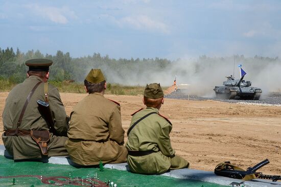 Tank Biathlon 2014 competition. Day One