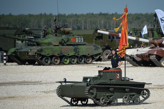 Tank Biathlon 2014 competition. Day One