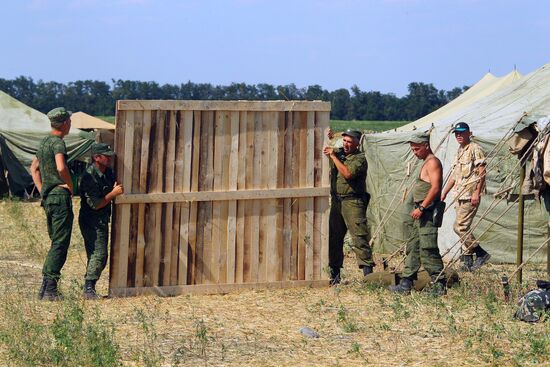 Ukrainian soldiers ask for shelter in Russia