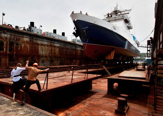 Launching border guard ship "Sapfir" in Vladivostok