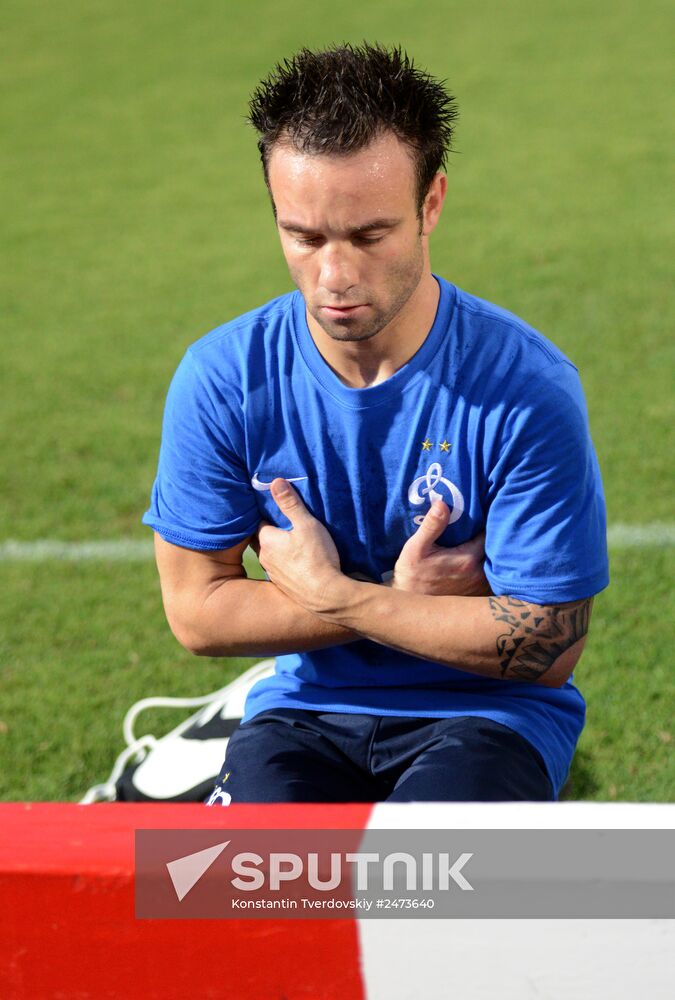 French footballer Mathieu Valbuena signs with Dynamo Moscow