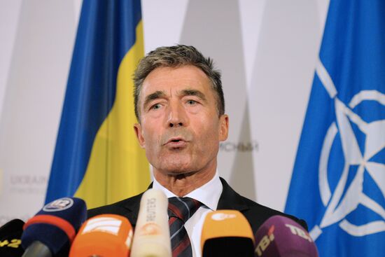 Press briefing by NATO Secretary General Anders Fogh Rasmussen in Kiev